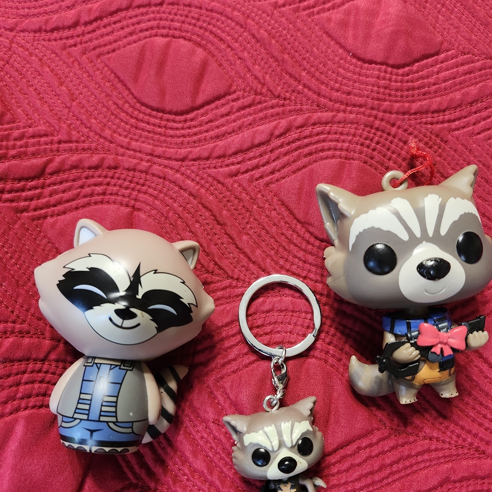 Funko Raccoon Action Figures Set - Brown, Black, 3 pieces. No box Funko POP  -